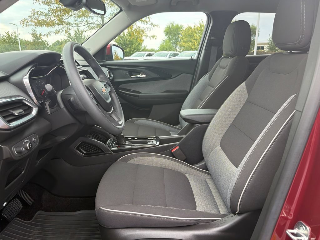 Certified 2023 Chevrolet TrailBlazer LT w/ Convenience Package AWD/4WD image 11