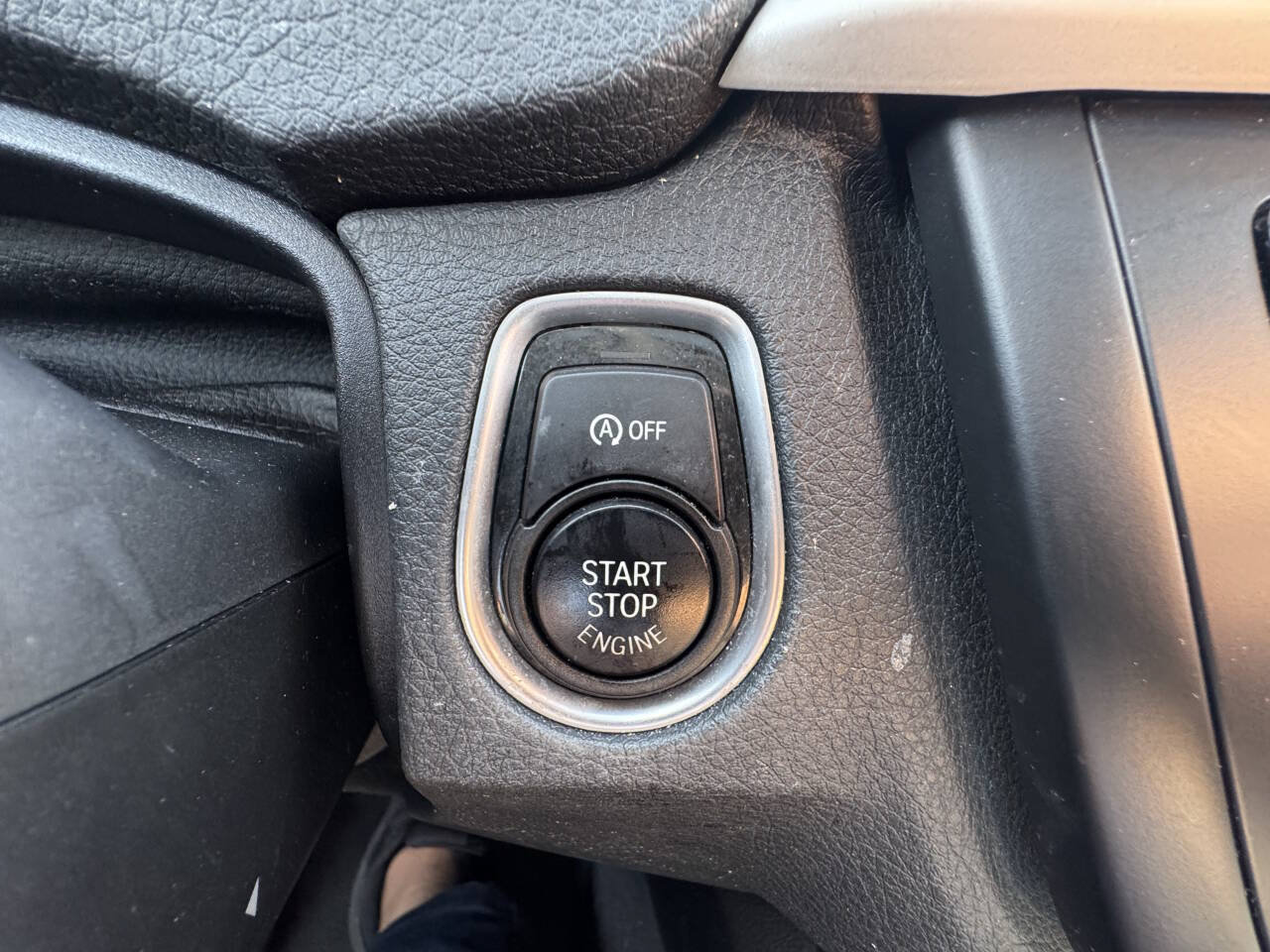 Used 2014 BMW 320i xDrive Sedan AWD/4WD image 36