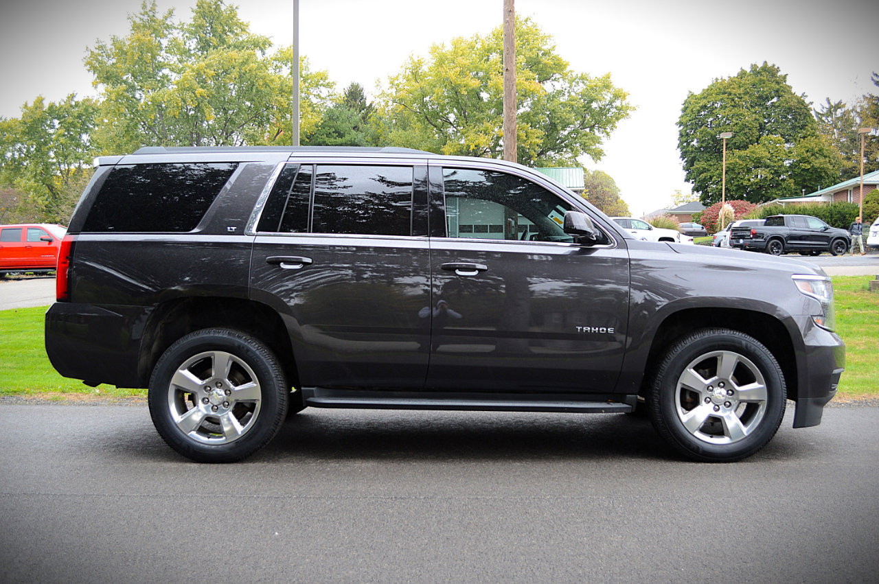 Used 2017 Chevrolet Tahoe LT image 4