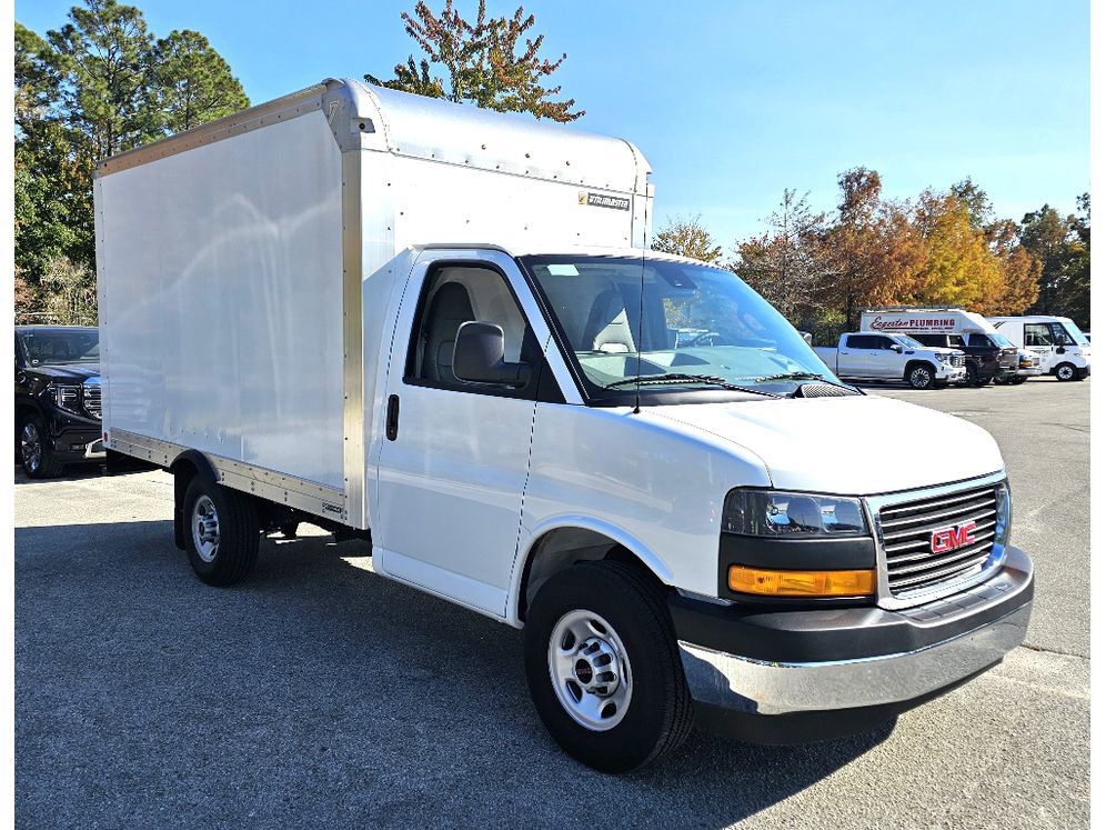 New 2025 GMC Savana 3500 w/ Power Convenience Package RWD image 7