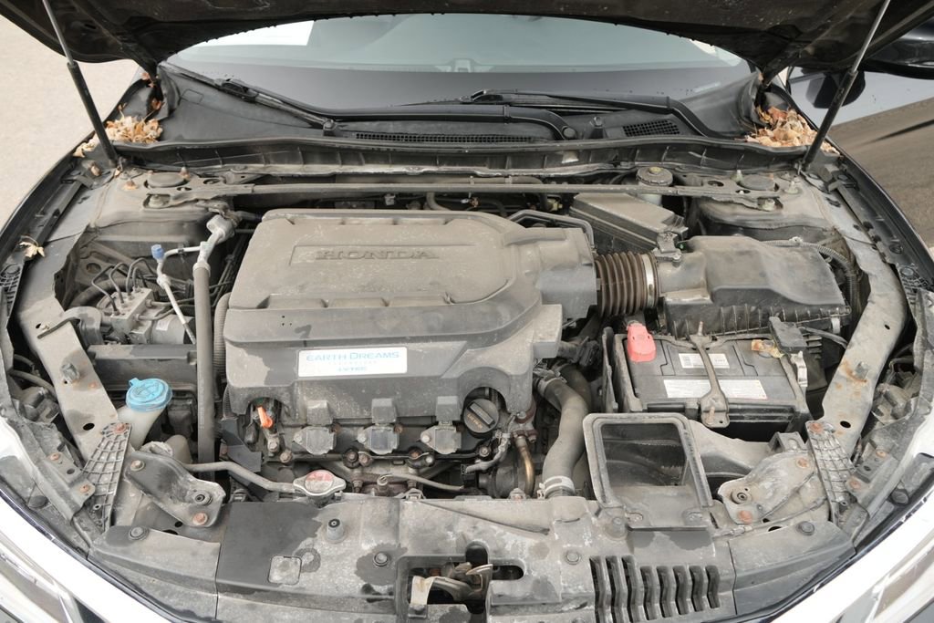 Used 2016 Honda Accord Touring image 19