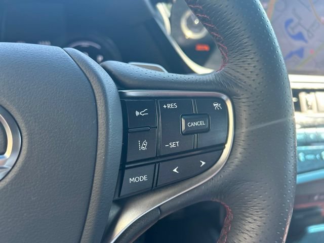 Used 2022 Lexus ES 300h F Sport w/ Accessory Package 2 FWD image 17