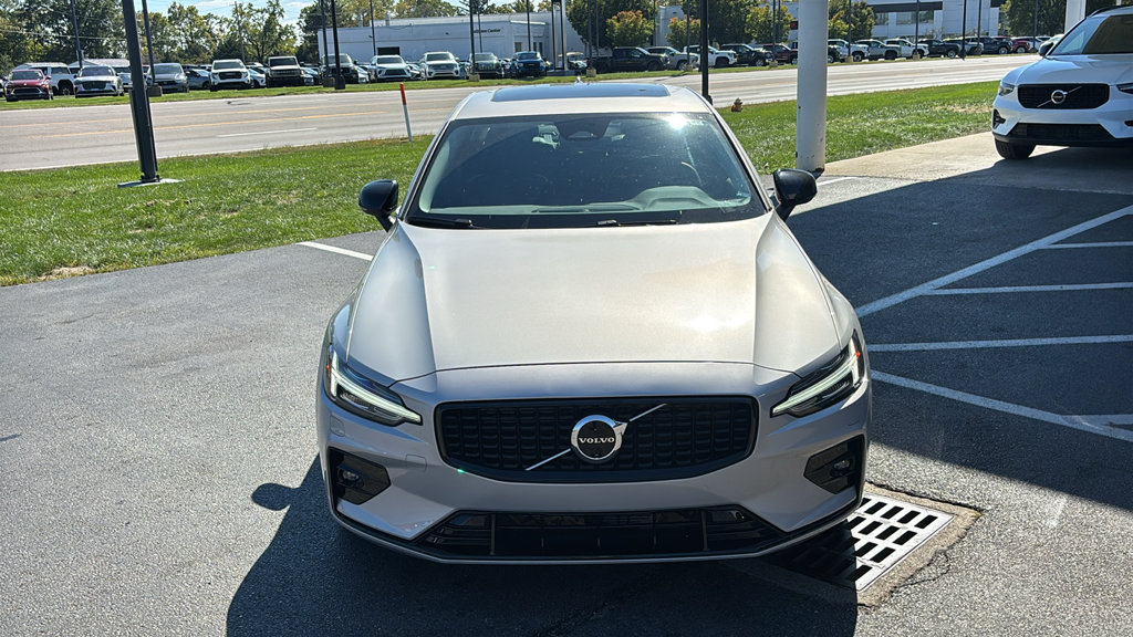 Certified 2024 Volvo S60 B5 Plus w/ Climate Package AWD/4WD image 5