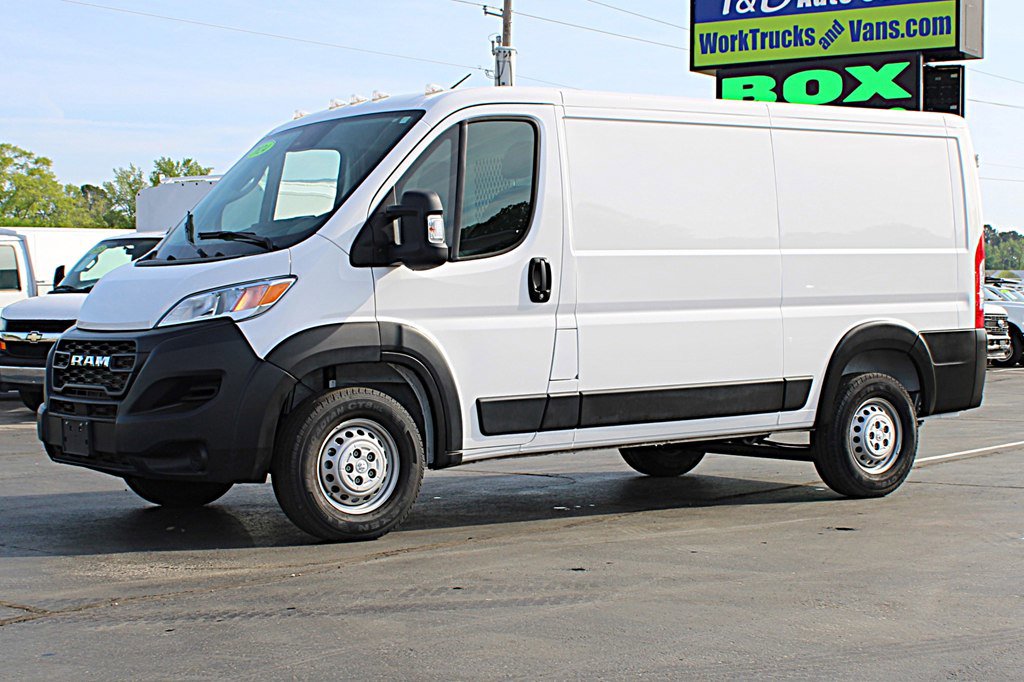 Used 2024 RAM ProMaster 2500 image 3