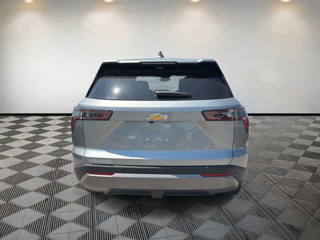 New 2026 Chevrolet Equinox LT w/ Safety and Technology Package FWD image 6