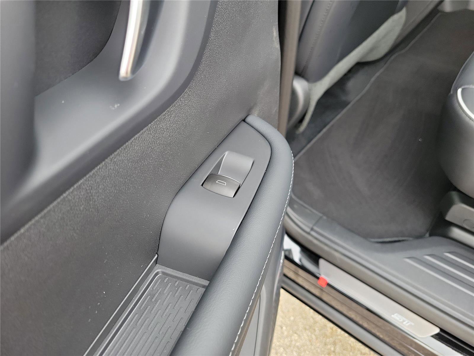 New 2026 Buick Enclave Sport Touring w/ Power Package image 17