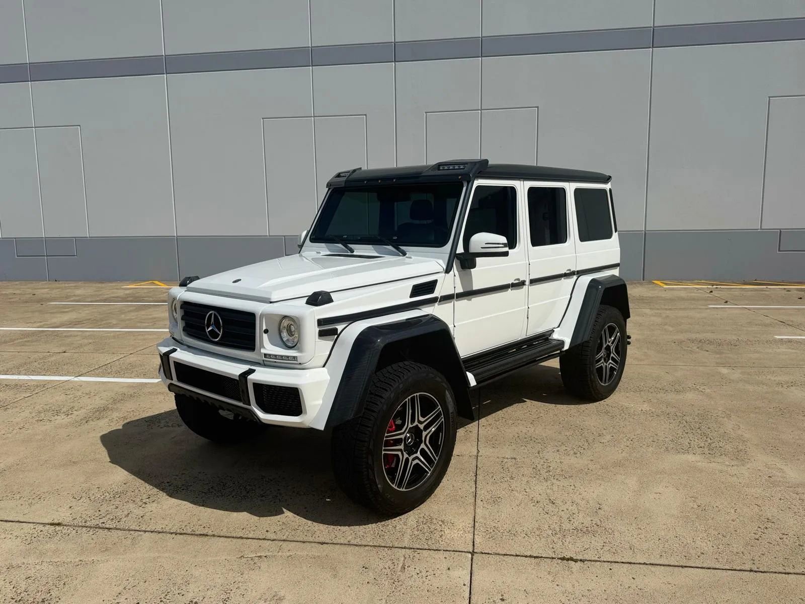 Used 2018 Mercedes-Benz G 550 Squared image 3