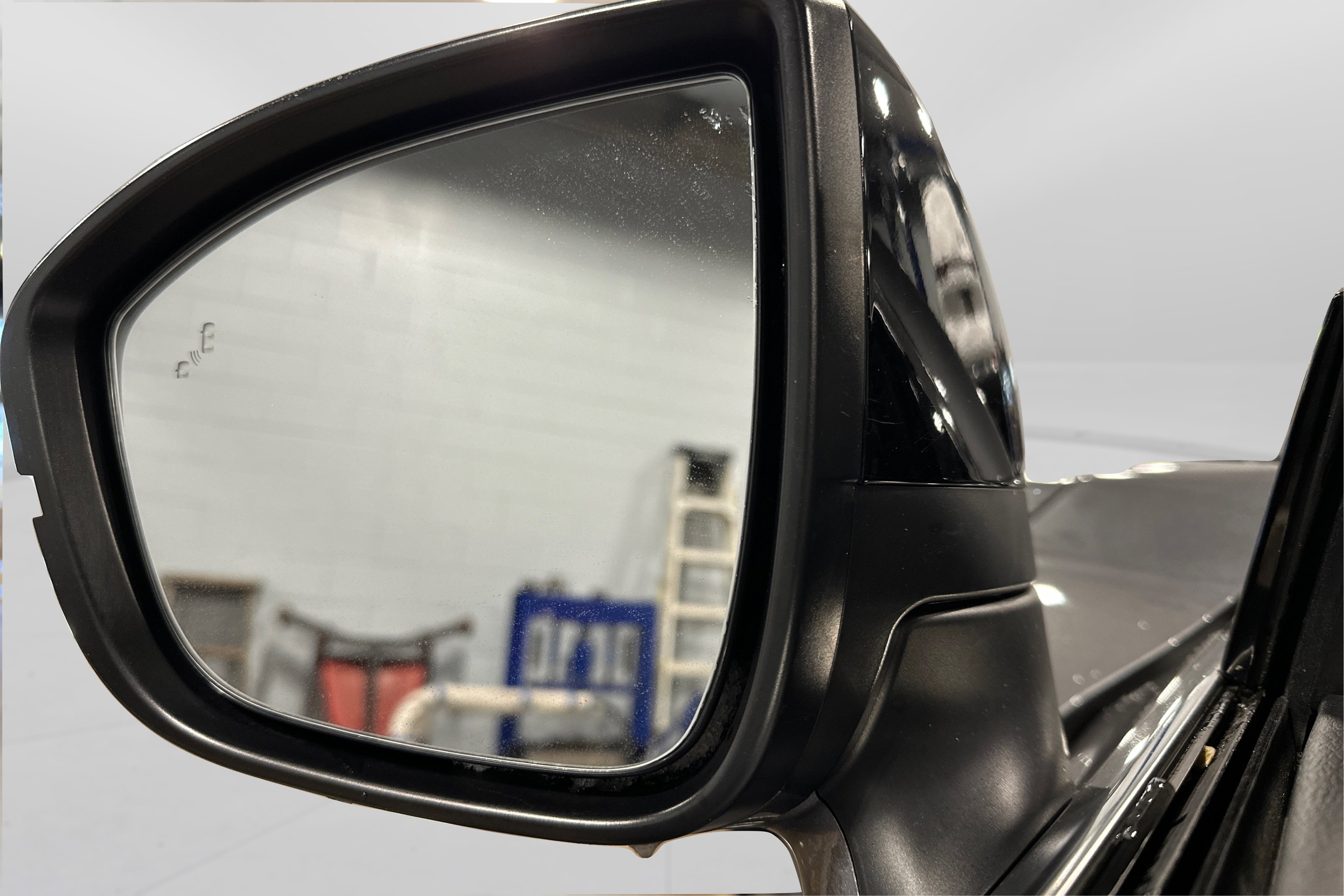 Used 2024 INFINITI QX60 Luxe image 14