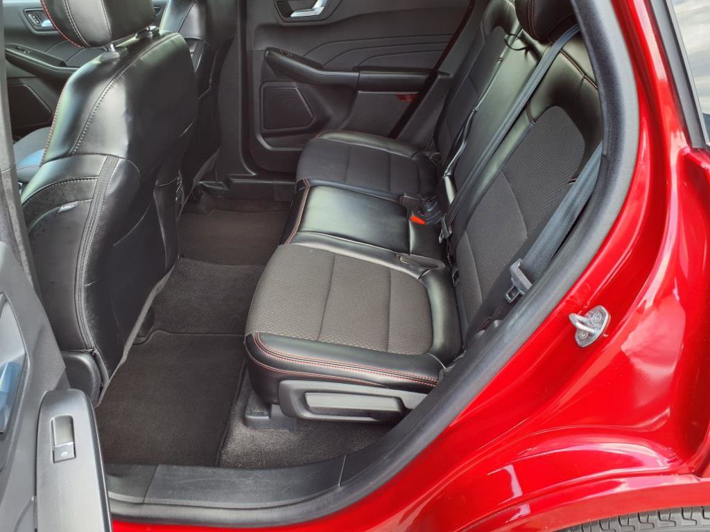 Used 2024 Ford Escape ST-Line image 13