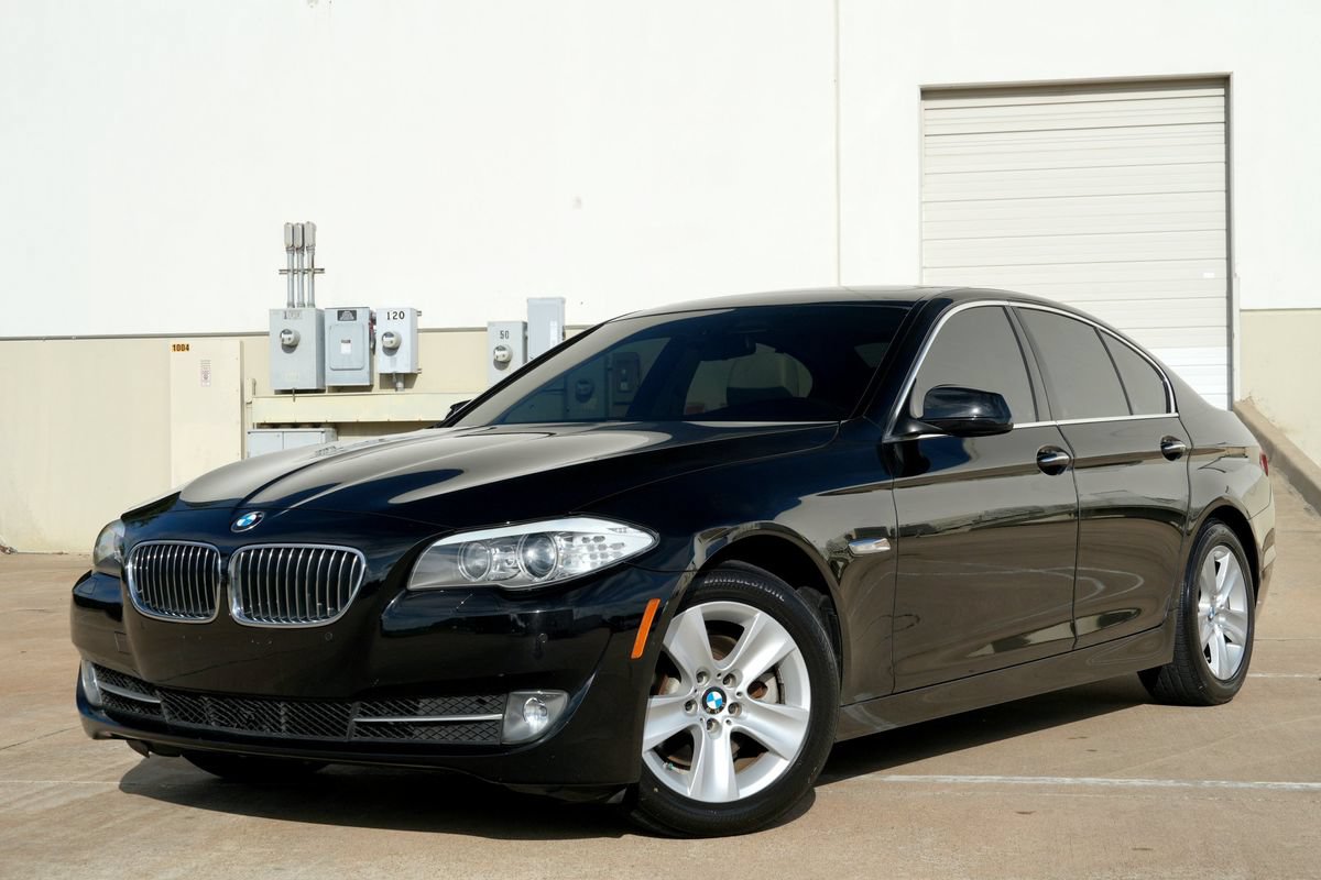 Used 2012 BMW 528i Sedan RWD image 2