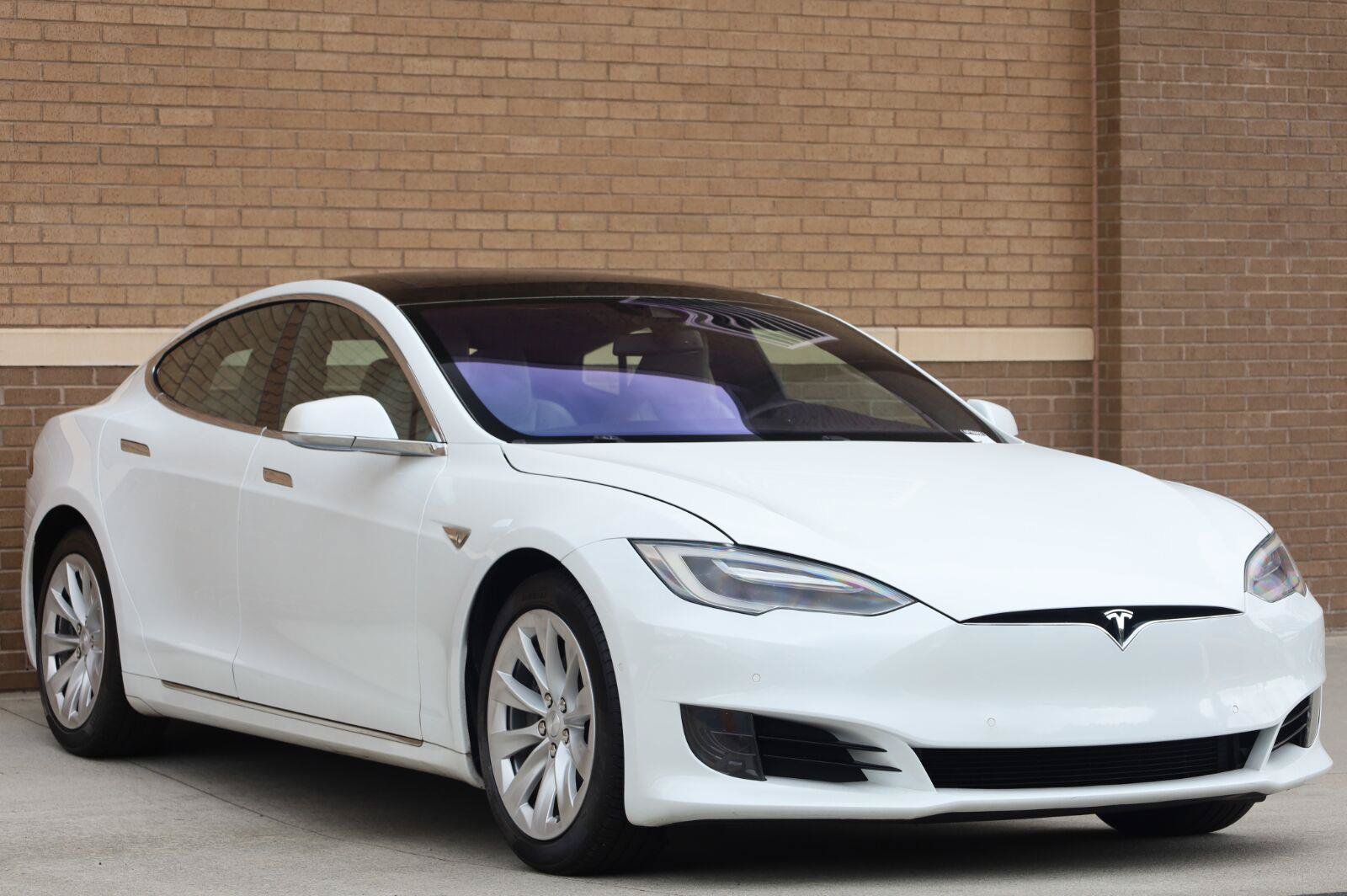 Used 2016 Tesla Model S 75 RWD image 7