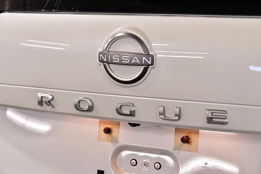 Used 2023 Nissan Rogue Platinum w/ Platinum Premium Package AWD/4WD image 10