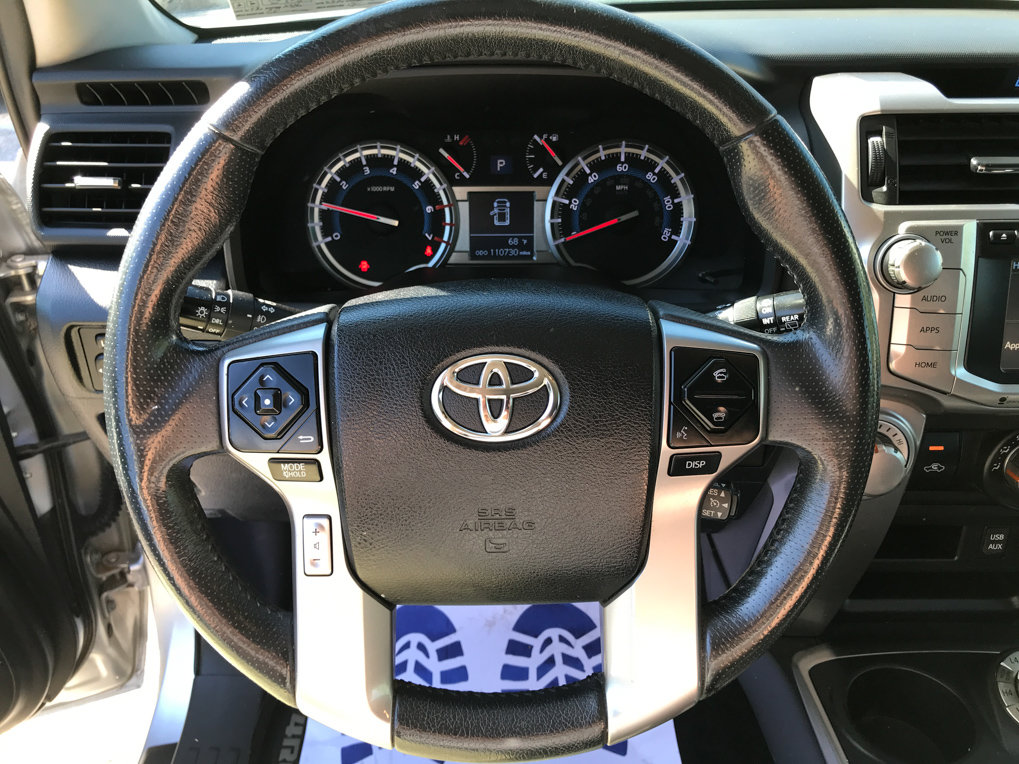 Used 2018 Toyota 4Runner SR5 AWD/4WD image 14