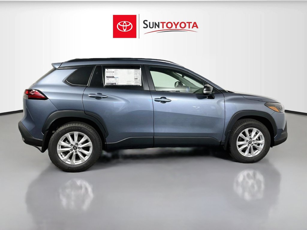 New 2026 Toyota Corolla Cross LE FWD image 2