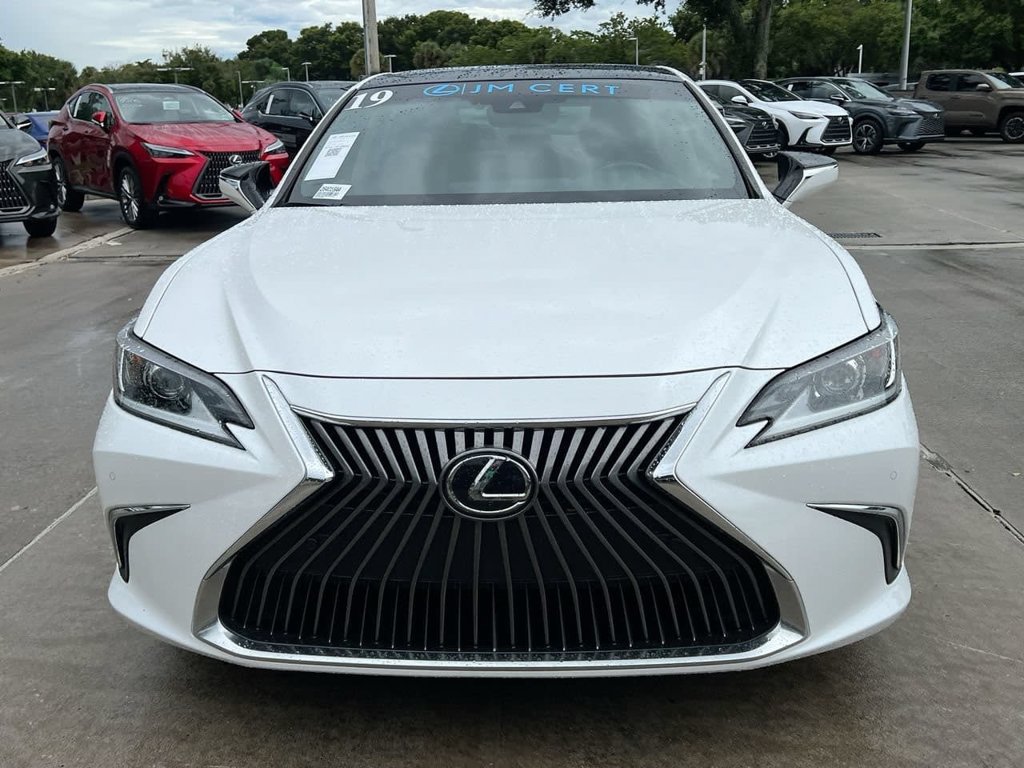 Used 2019 Lexus ES 350 w/ Accessory Package 2 FWD image 2