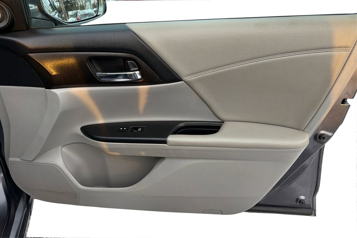 Used 2014 Honda Accord EX-L image 23