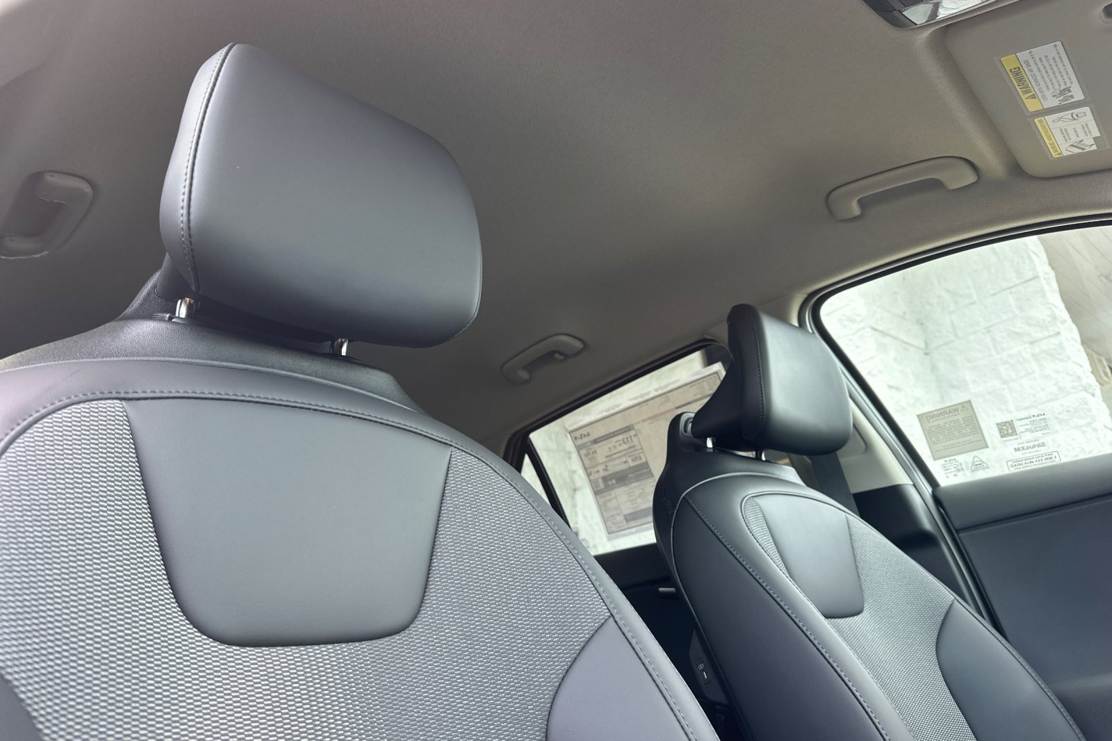 New 2026 Kia Niro Wind FWD image 17
