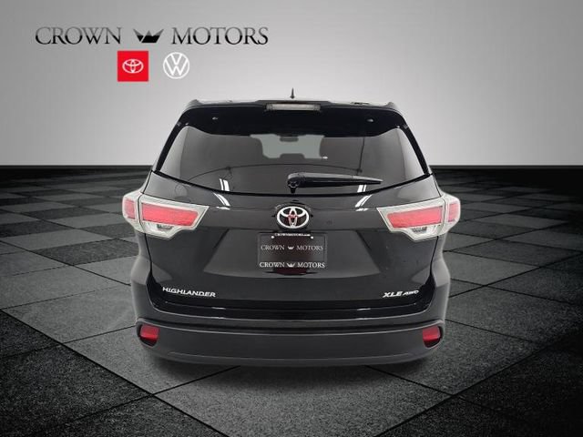 Used 2016 Toyota Highlander XLE AWD/4WD image 5