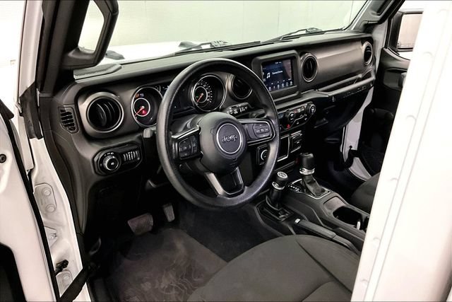Used 2022 Jeep Wrangler Unlimited Sport AWD/4WD image 16