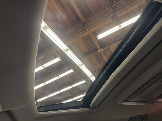 Used 2020 Honda Pilot Touring image 22