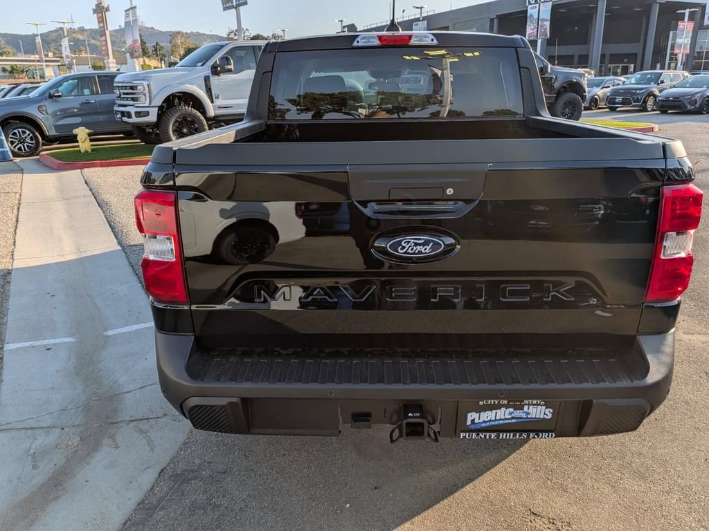 New 2026 Ford Maverick XLT w/ XLT Luxury Package FWD image 5
