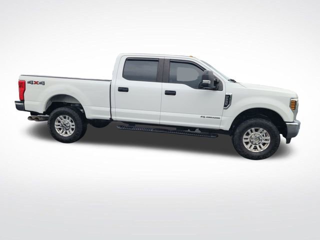 Used 2019 Ford F250 XL w/ Power Equipment Group AWD/4WD image 6
