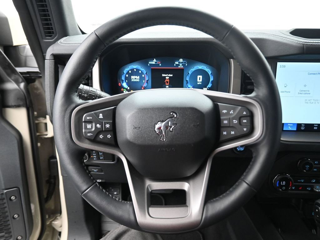 Used 2025 Ford Bronco Outer Banks image 6
