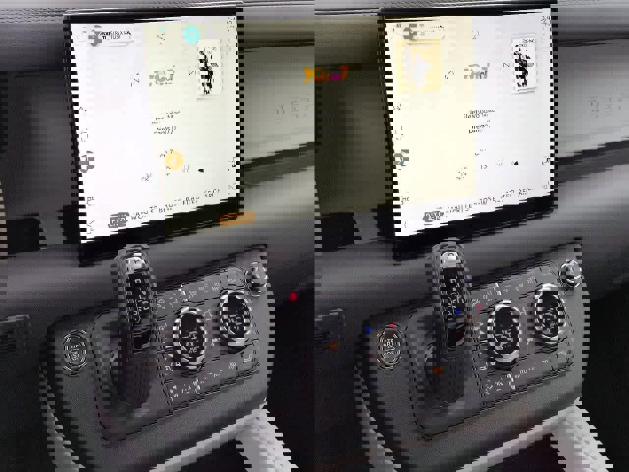 Certified 2025 Land Rover Defender 110 X-Dynamic SE image 29