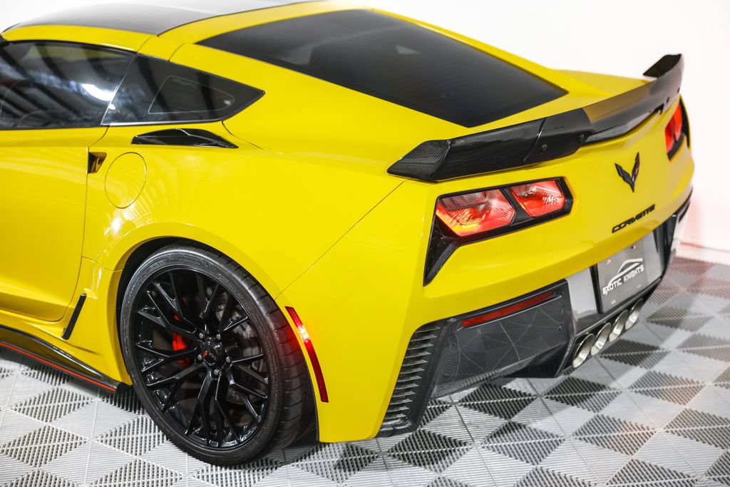 Used 2016 Chevrolet Corvette Z06 w/ 3LZ Preferred Equipment Group RWD image 27