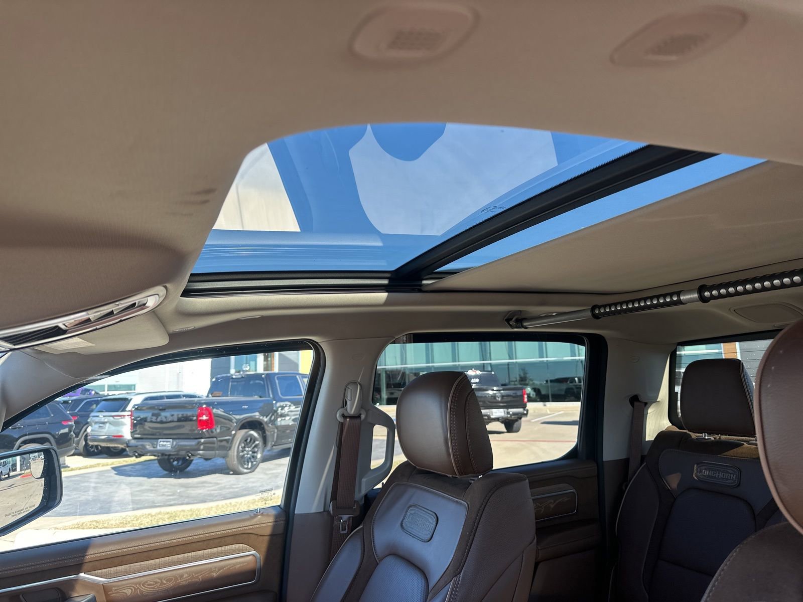 Used 2024 RAM 1500 Limited image 16