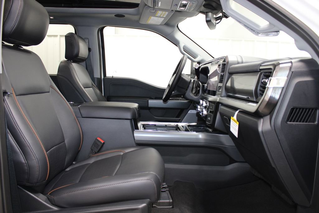 New 2025 Ford F250 Lariat w/ Lariat Ultimate Package image 31