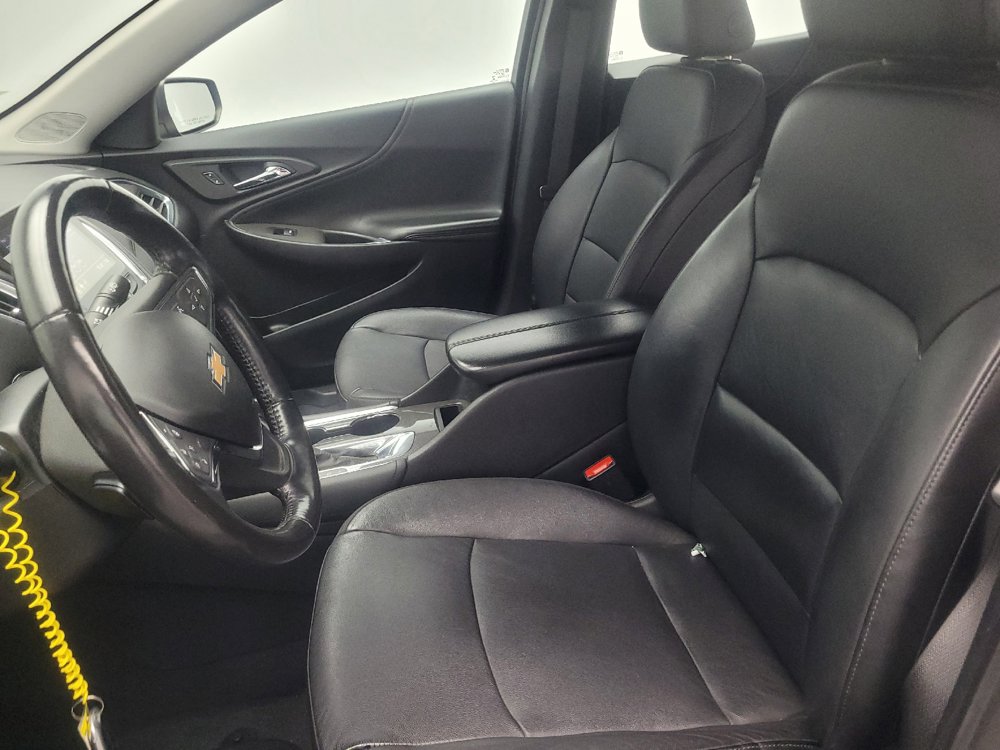 Used 2021 Chevrolet Malibu LT w/ Leather Package FWD image 17