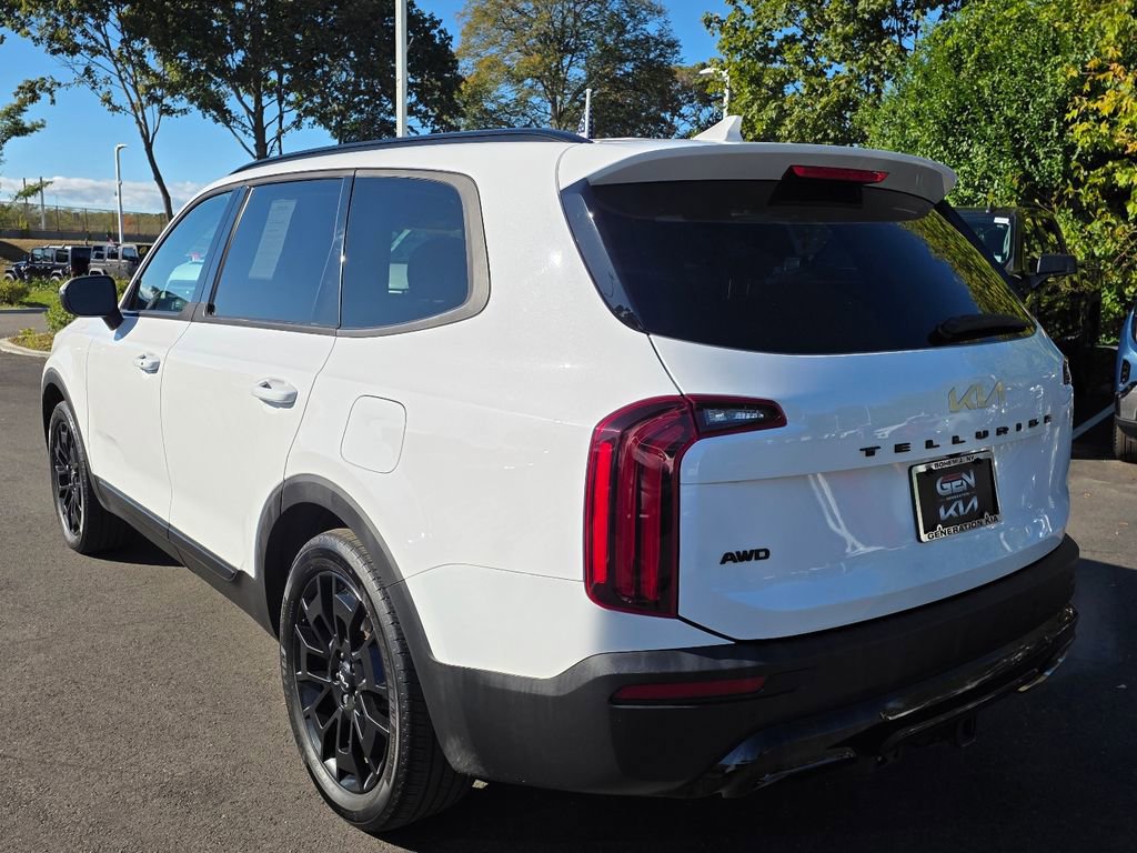 Used 2022 Kia Telluride EX w/ EX Premium Package image 5