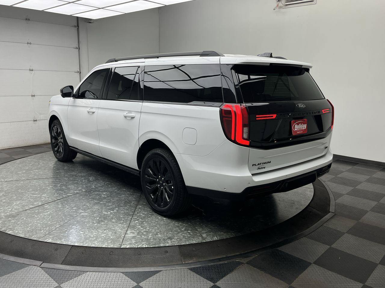 Certified 2025 Ford Expedition Max Platinum w/ Stealth Appearance Package AWD/4WD image 2