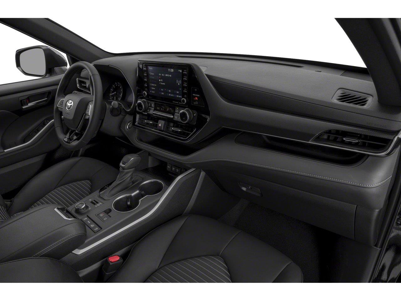 Used 2022 Toyota Highlander XLE FWD image 33