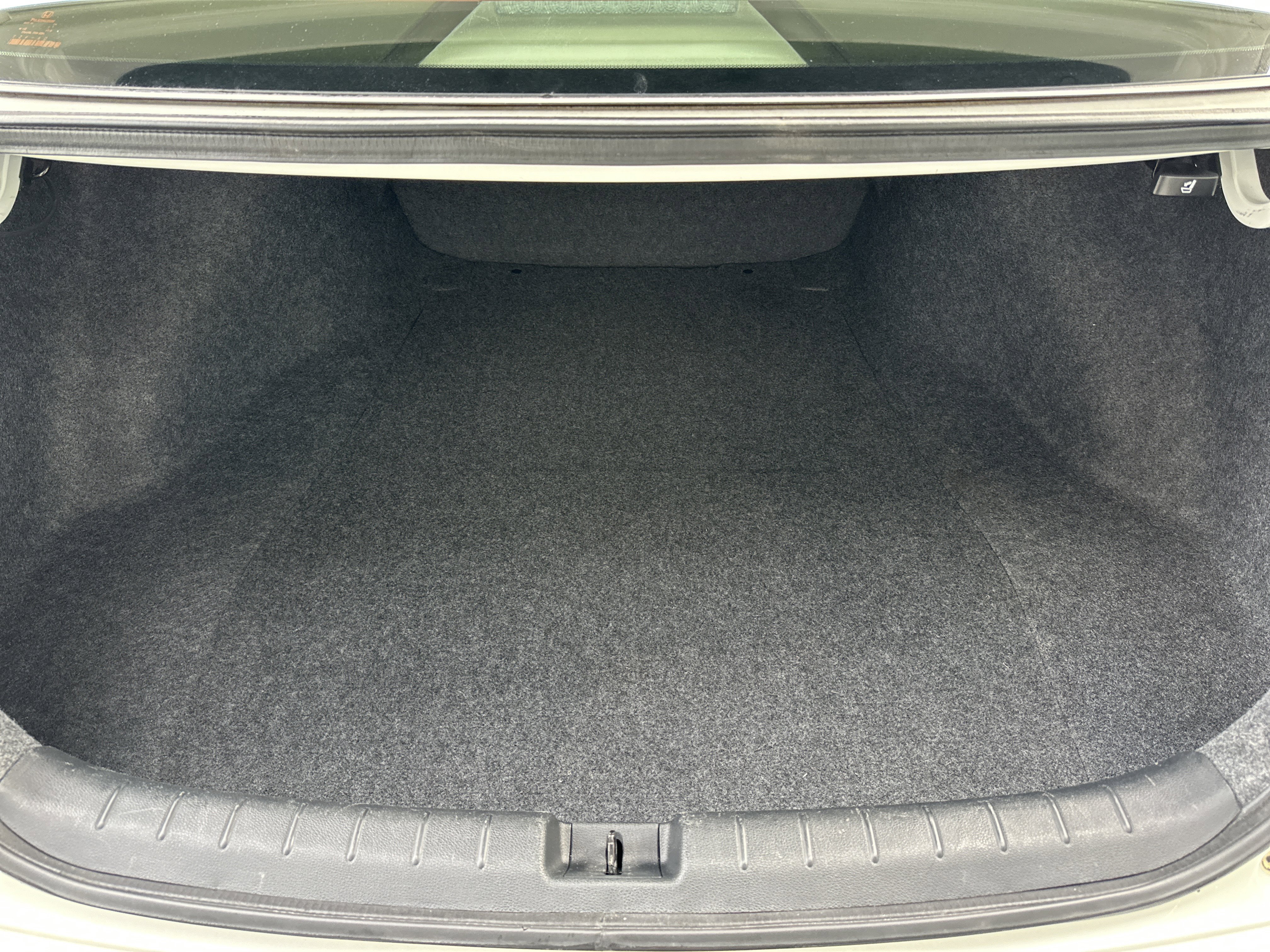 Used 2015 Honda Accord EX-L image 28