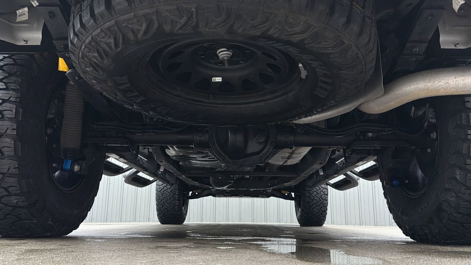 Used 2024 GMC Canyon AT4X image 18