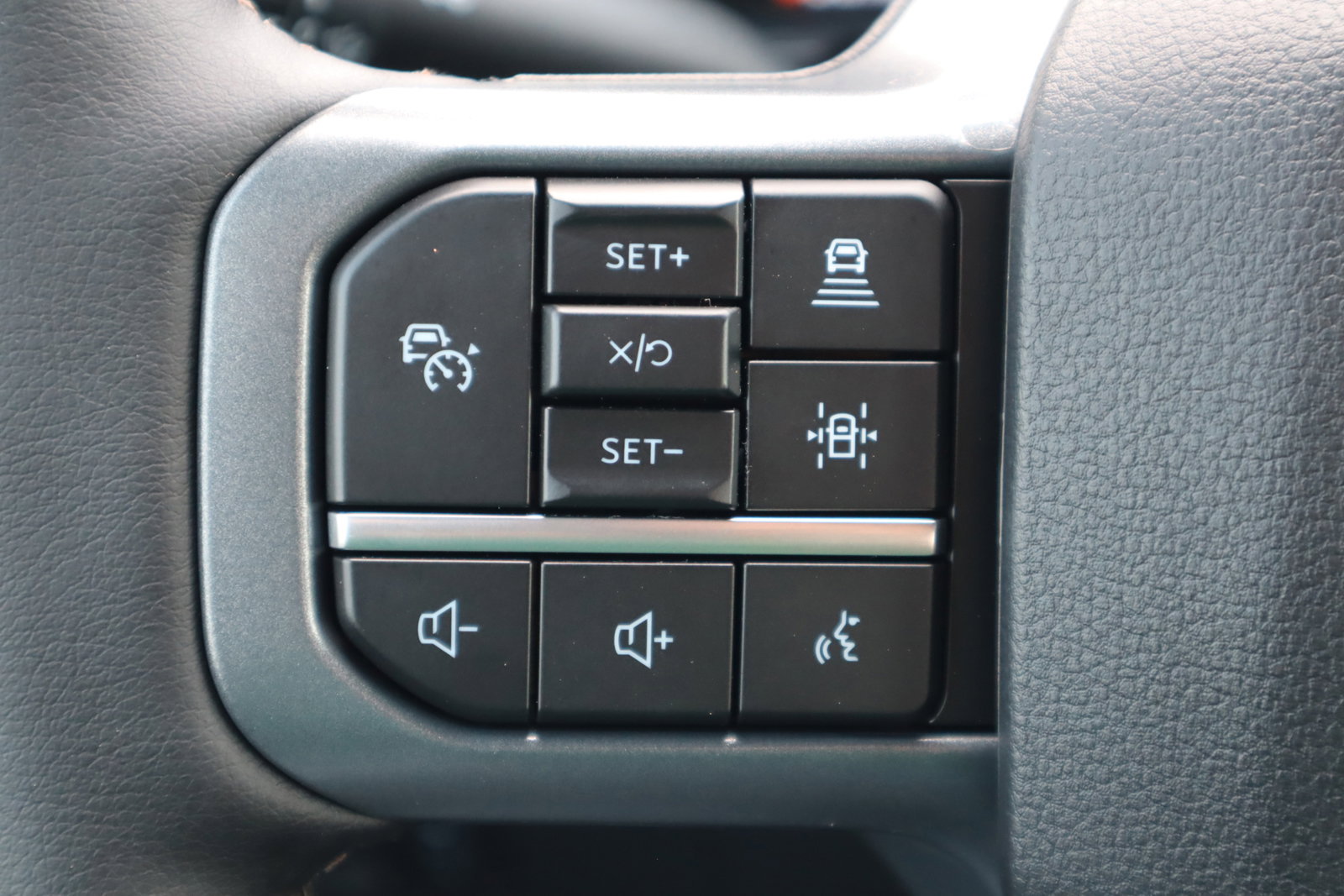 New 2025 Ford F150 Lariat w/ Equipment Group 502A High image 19