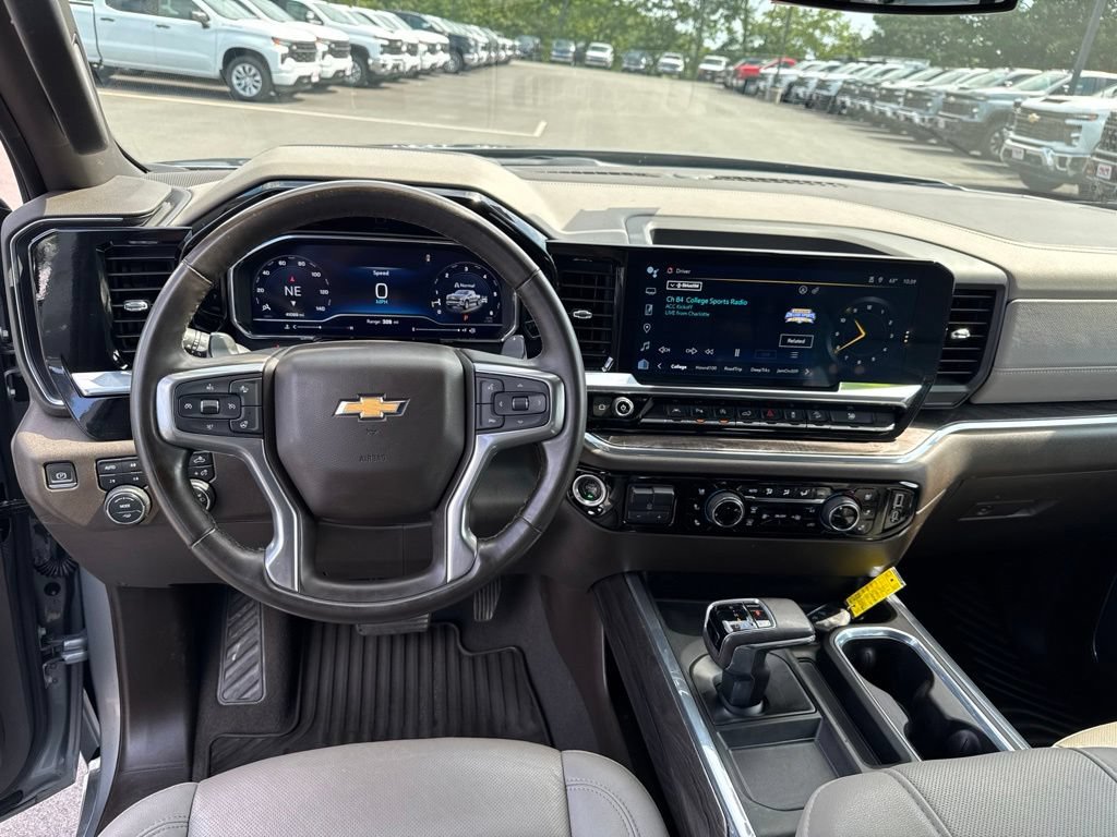 Used 2024 Chevrolet Silverado 1500 LTZ w/ LTZ Convenience Package II AWD/4WD image 23