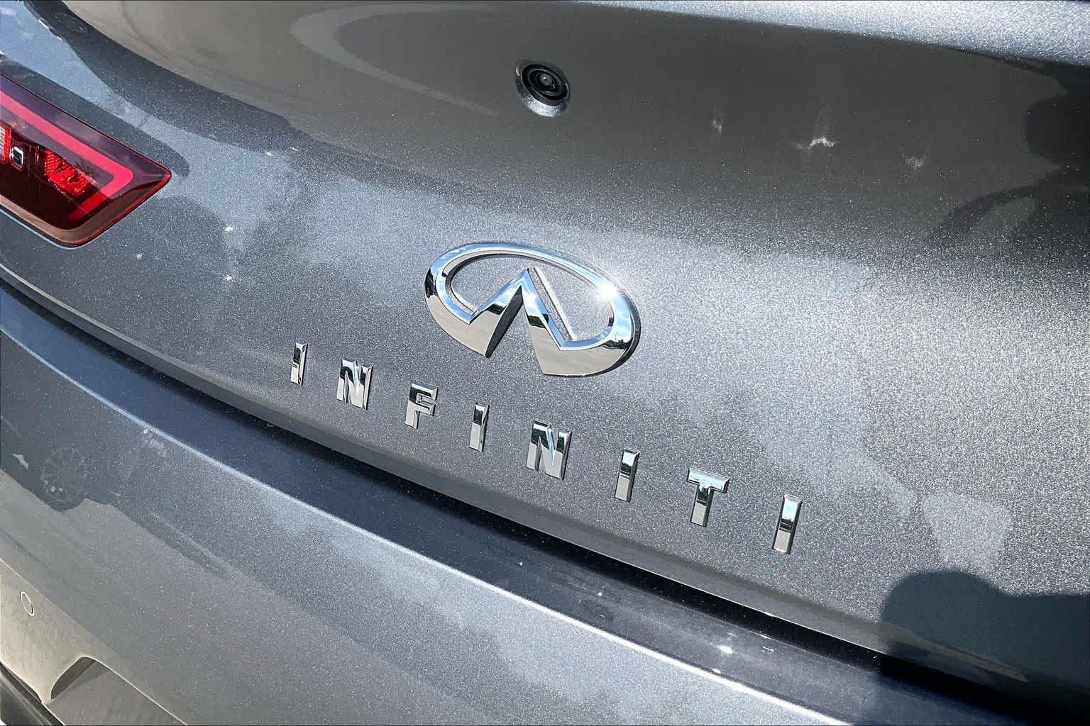 Used 2022 INFINITI Q60 3.0t Luxe w/ Essential Package RWD image 26