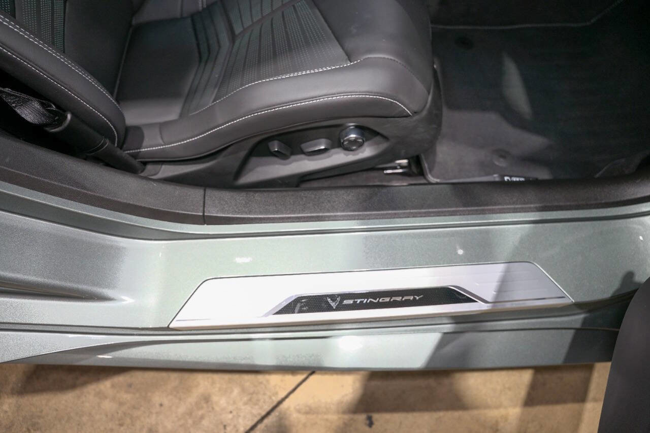 Used 2024 Chevrolet Corvette Stingray Preferred Cpe w/ Z51 Performance Package image 40