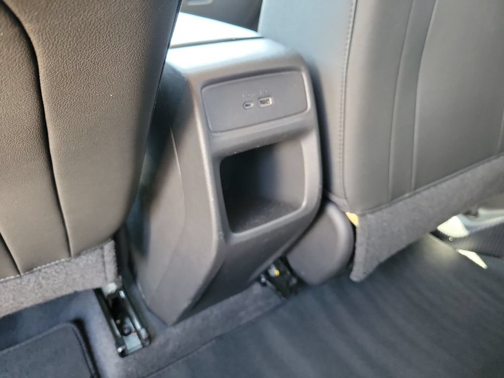Used 2025 Chevrolet Trax LT FWD image 14