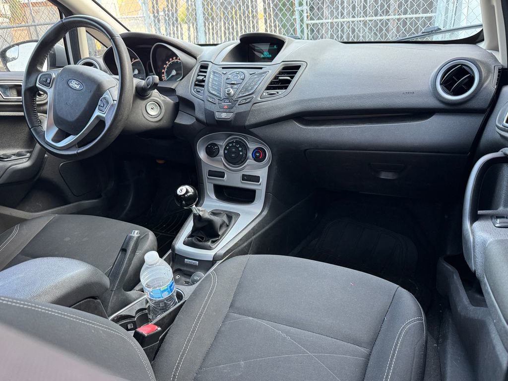 Used 2016 Ford Fiesta SE FWD image 8