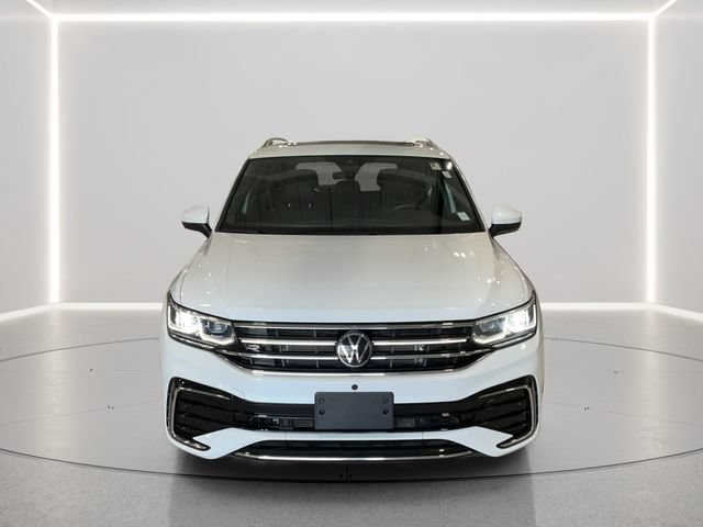 Used 2024 Volkswagen Tiguan SEL R-Line AWD/4WD image 9