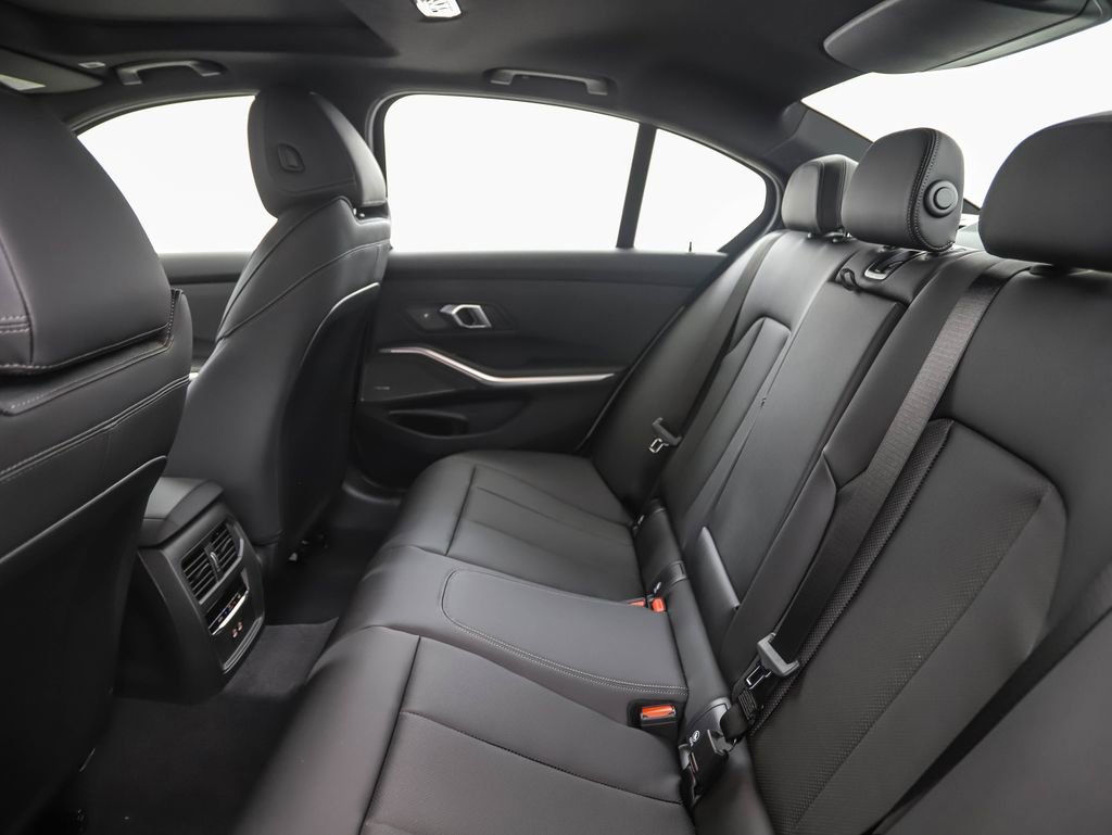 New 2026 BMW 330i xDrive Sedan w/ M Sport Package image 21