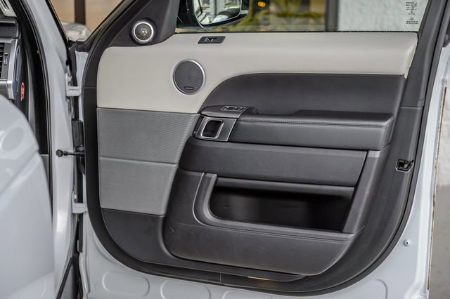 Used 2016 Land Rover Range Rover Sport SVR image 61