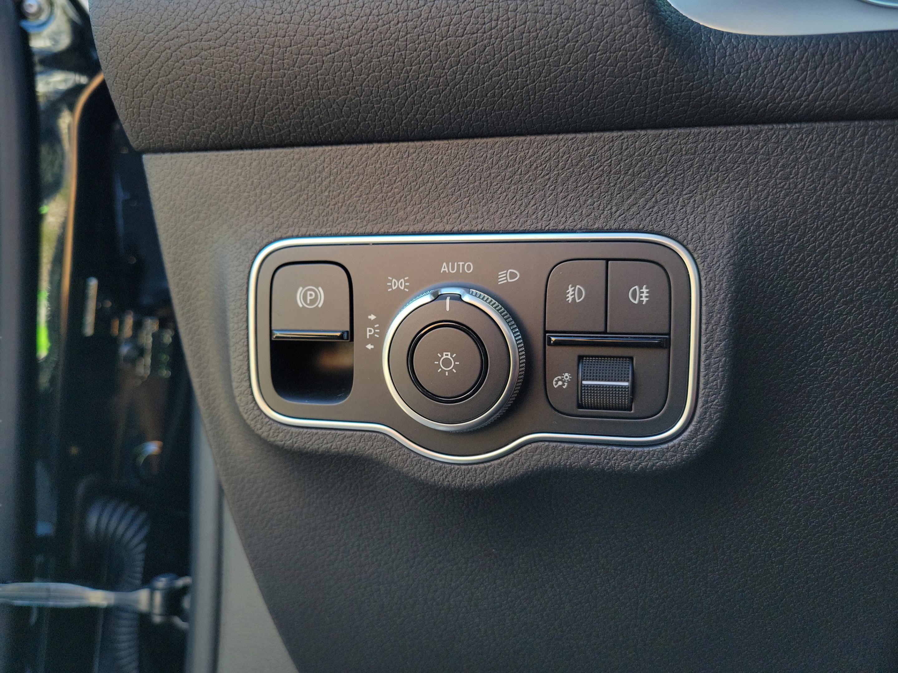 Certified 2026 Mercedes-Benz GLB 250 image 21