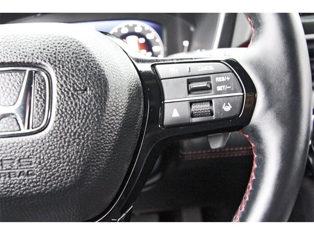 Used 2025 Honda Pilot Black Edition image 19