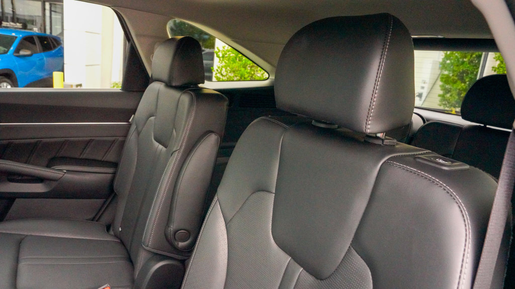 Used 2025 Kia Sorento SX FWD image 13