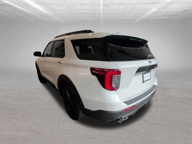 Used 2020 Ford Explorer ST w/ Premium Technology Package AWD/4WD image 3